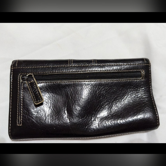 Kenneth Cole Wallet - Picture 3 of 7
